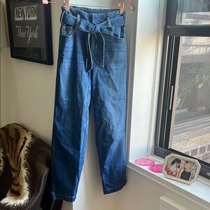 ***LIKE NEW*** Sanctuary Classic Blue Modern Straight Crop‎ Leg High Rise Jeans